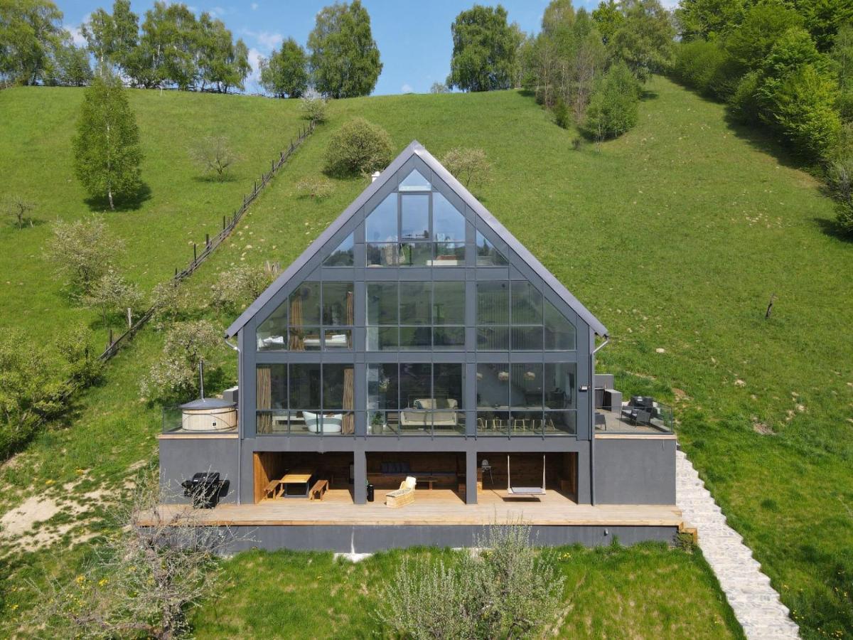 Chalet On *